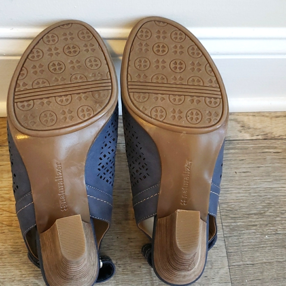 Naturalizer Tolan Sandal - Picture 11 of 14